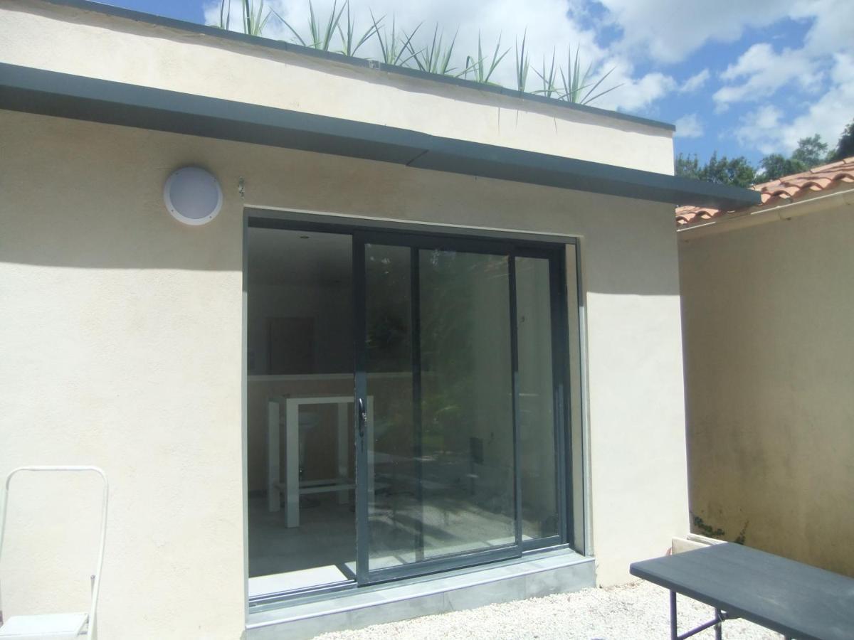 Chambre Studio Verparadis Moureze Luaran gambar