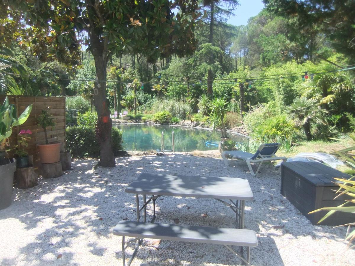 Chambre Studio Verparadis Moureze Luaran gambar